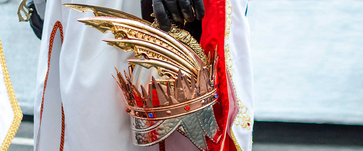 Abahana Villas - Detail of the dress of the Moors and Christians of Jávea.