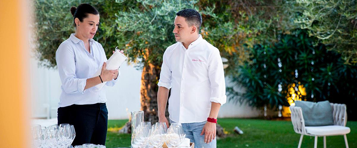 Restaurante BonAmb - Servicio y atención de Bonamb en Jávea. Restaurante BonAmb - Servicio y atención de Bonamb en Jávea.