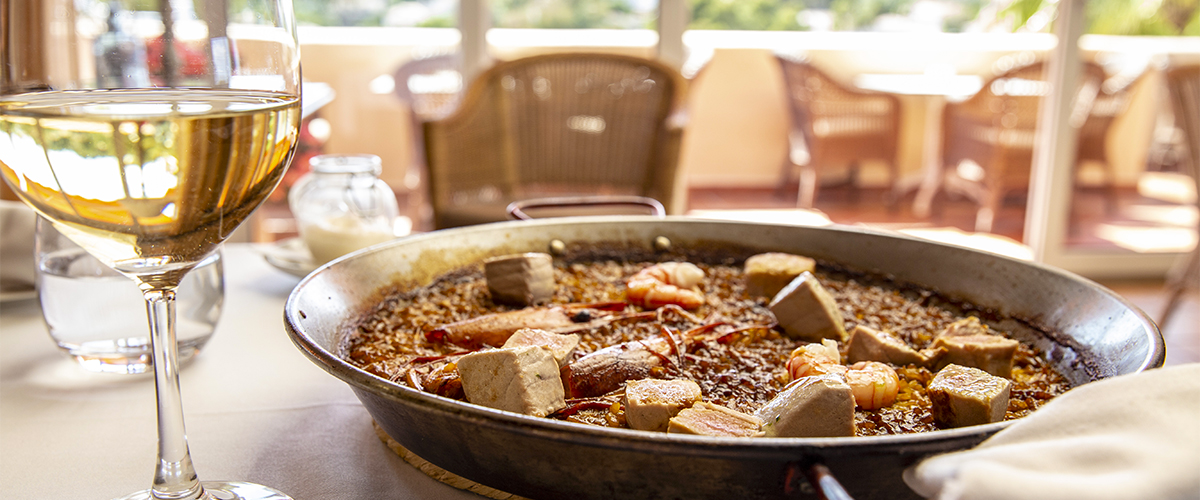 Restaurant El Rodat - Selection of surprising rice dishes with select ingredients from Valencian cuisine.