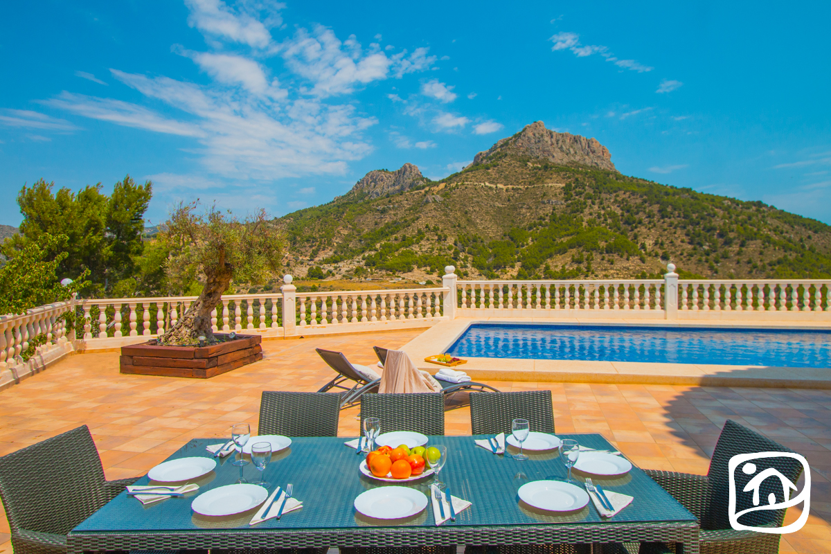 Alquiler villa CIUDADELA en calpe Alquiler villa CIUDADELA en calpe