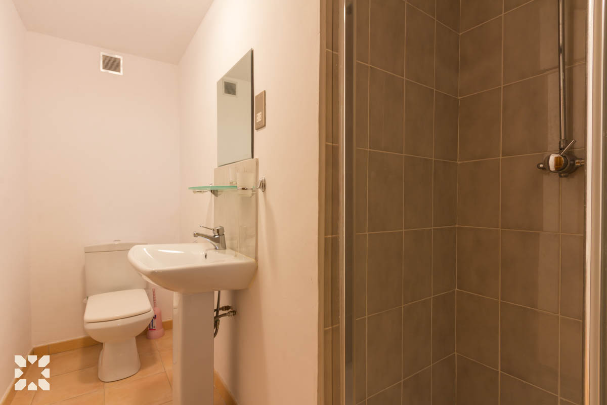 Imagen 11 - KELLY 12