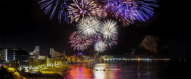 Turismo Calpe - Fiestas de San Juan en la playa de Arenal-Bol.