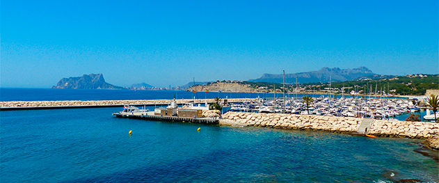 Abahana Villas - Vistas de Moraira desde el paseo hacia El Portet. Abahana Villas - Vistas de Moraira desde el paseo hacia El Portet.