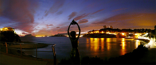 Abahana Villas - Atardecer desde el restaurante Le Dauphin en el Portet. Abahana Villas - Atardecer desde el restaurante Le Dauphin en el Portet.