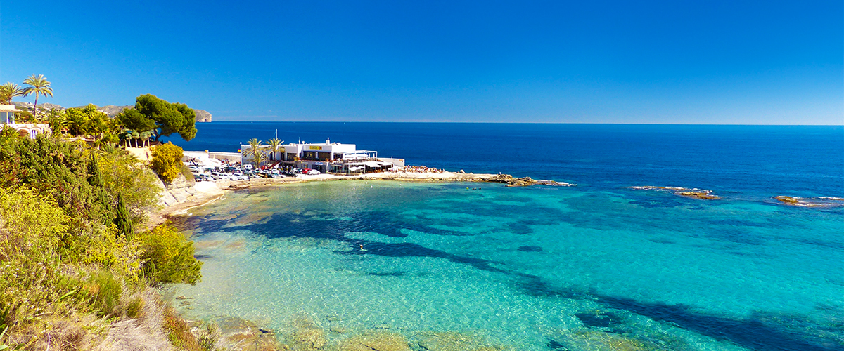 Abahana Villas - Vue de la baie des Bassetes de Benissa.