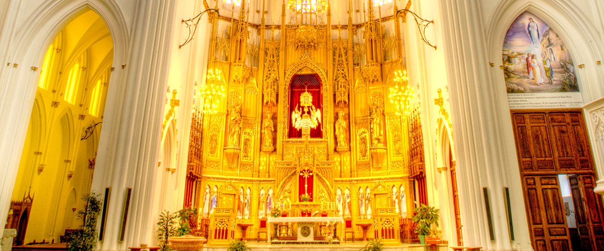 Abahana Villas - Interior of the cathedral of Benissa. Abahana Villas - Interior of the cathedral of Benissa.