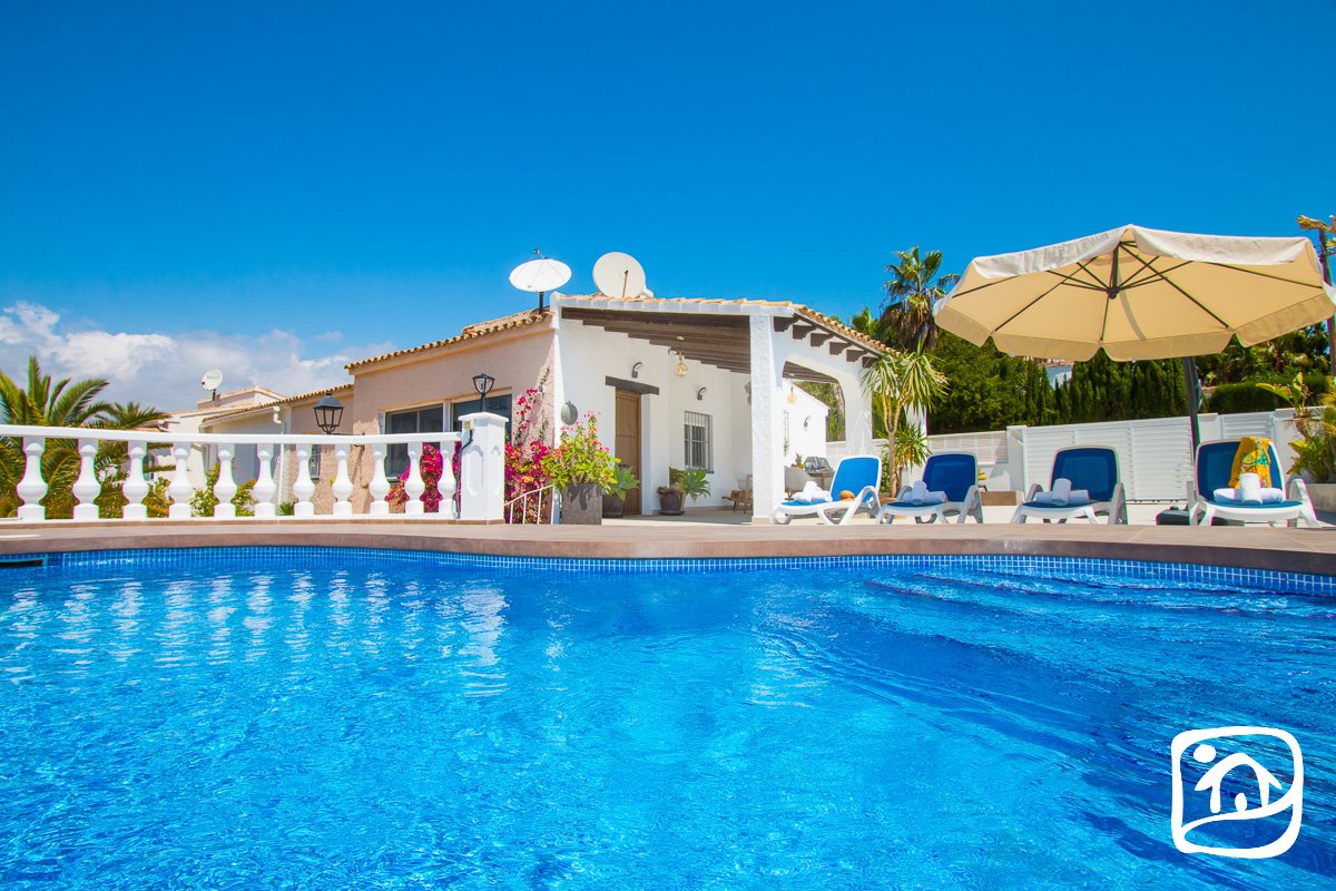 Villa rental LA HIGUERA in calpe