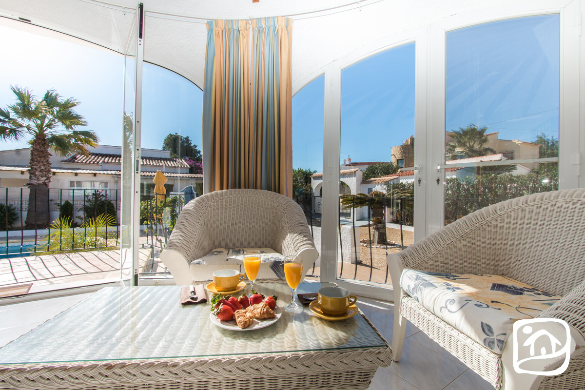 Аренда виллы LOLA в calpe Аренда виллы LOLA в calpe