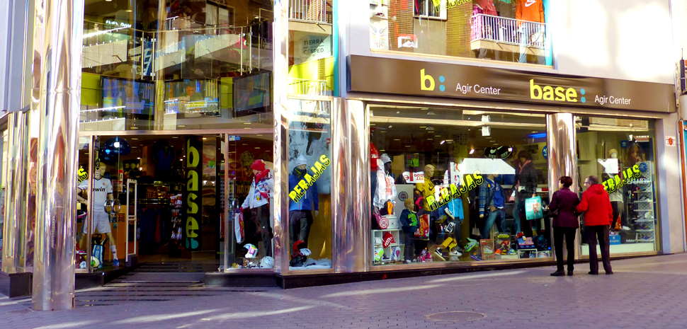 Abahana Villa  - Facade of the Base shop in Benidorm.