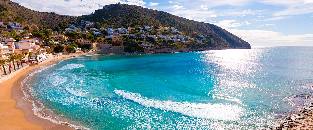 Abahana Villas - Vues de la Plage del Portet à Moraira.