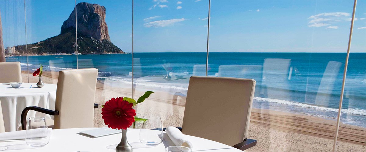 Abahana Villas - Peñón de Ifach from the restaurant Abiss in Calpe. Abahana Villas - Peñón de Ifach from the restaurant Abiss in Calpe.