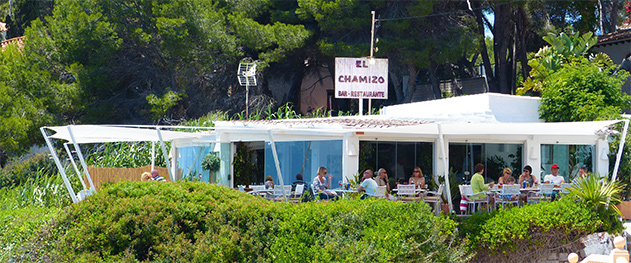 Abahana Villas - Blick auf das Restaurant von Platgetes Strand. Abahana Villas - Blick auf das Restaurant von Platgetes Strand.