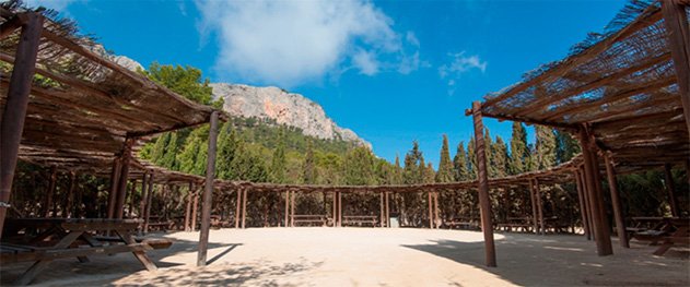 Turismo Calpe - Кемпинг с площадкой для барбекю. Turismo Calpe - Кемпинг с площадкой для барбекю.