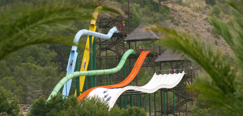 Turismo Benidorm - Tobogán vertigo de Aqualandia en Benidorm.