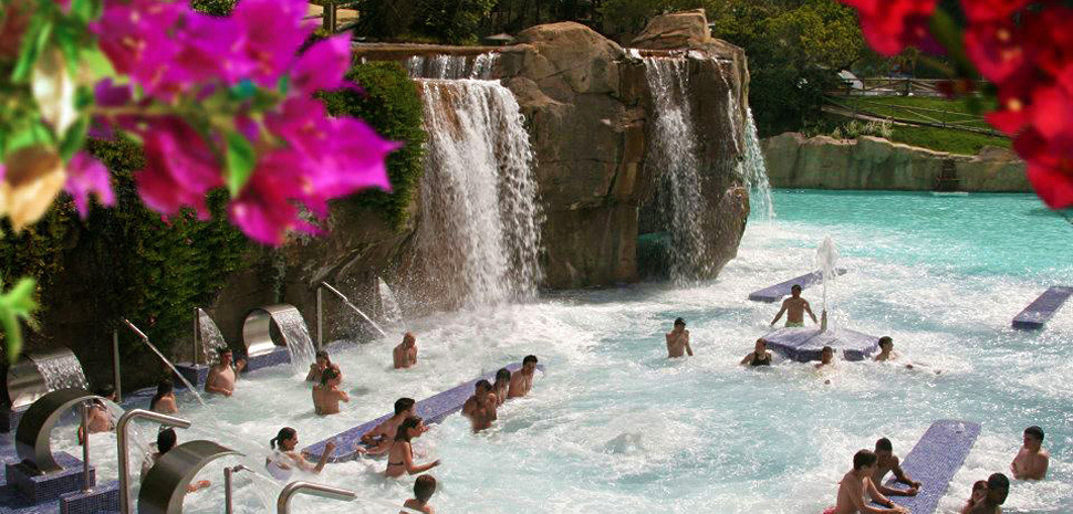 Turismo Benidorm - Zona de bienestar de Aqualandia en Benidorm.