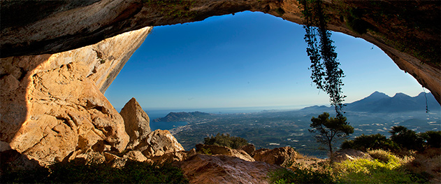 Abahana Villas - Vistas de Altea tras el paso.