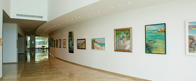 Visit Altea - Exposiciones de pinturs en el Palau de Altea.