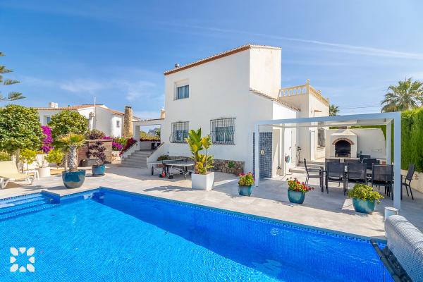 Alquiler villa LADERA en calpe