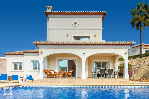 Alquiler villa LA PALOMA BLANCA en calpe