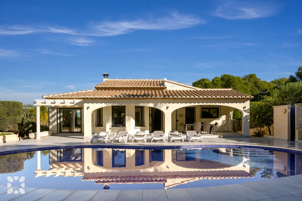 Alquiler villa AVETA en moraira