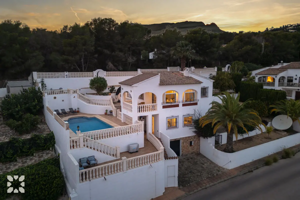 Alquiler villa LOUISE en benissa