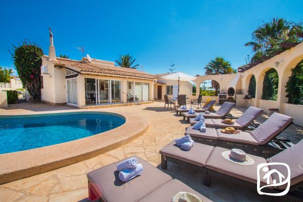 Alquiler villa MAYA en calpe